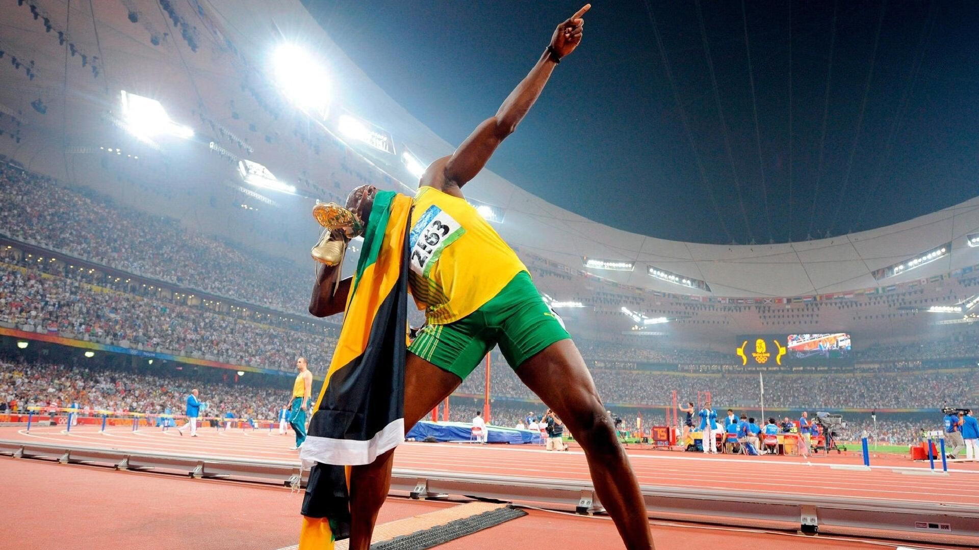 爱游戏官网首页-里根·史密斯200米仰泳决赛精彩亮相，美国游泳名将史密斯